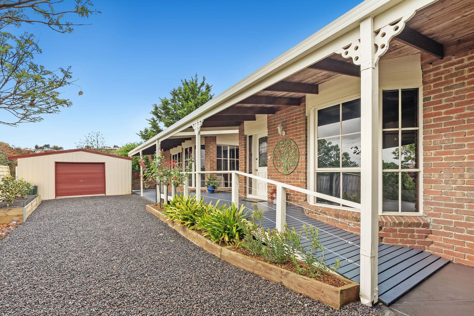 37 Riversdale Crescent, Darley VIC 3340, Darley - Thumbnail 4