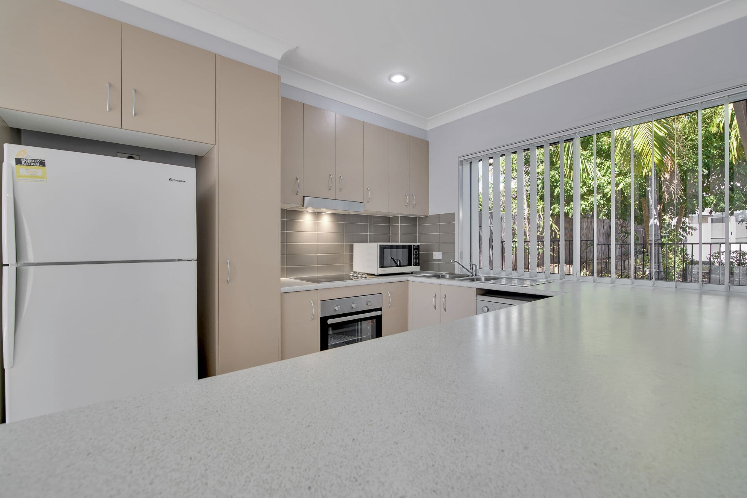 77 Tank Street, West Gladstone QLD 4680, West Gladstone - Thumbnail 6