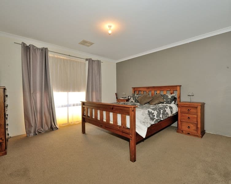 3 Wodonga Court, BALDIVIS WA 6171, Baldivis - Thumbnail 3