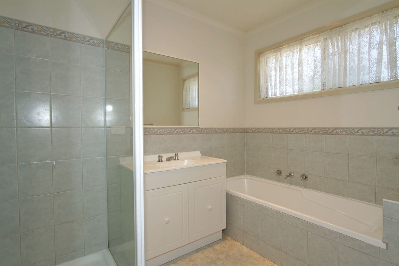12 McMahon Street, Heathcote VIC 3523, Heathcote - Thumbnail 8