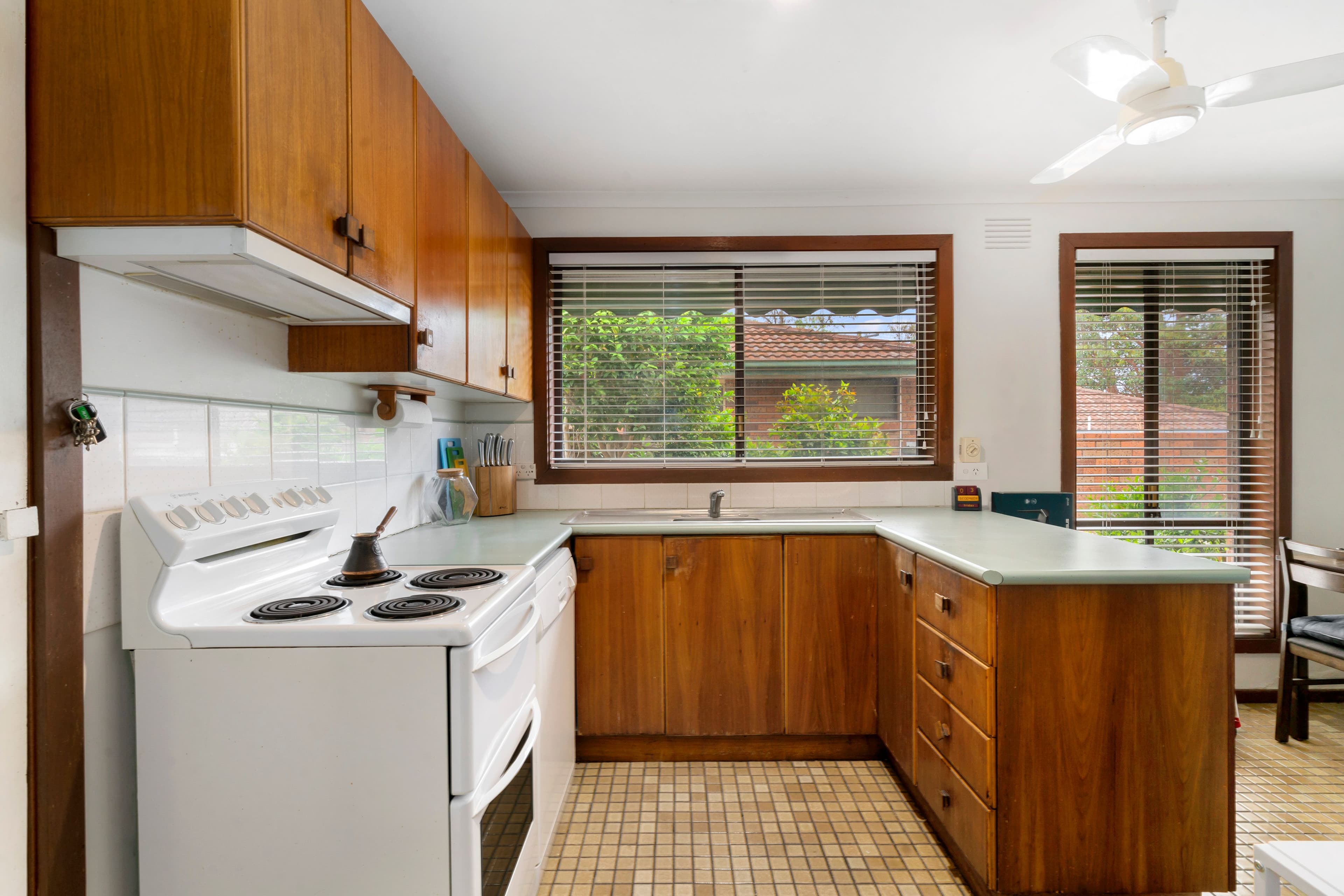 2 Holmes Street, Frankston VIC 3199, Frankston - Thumbnail 4