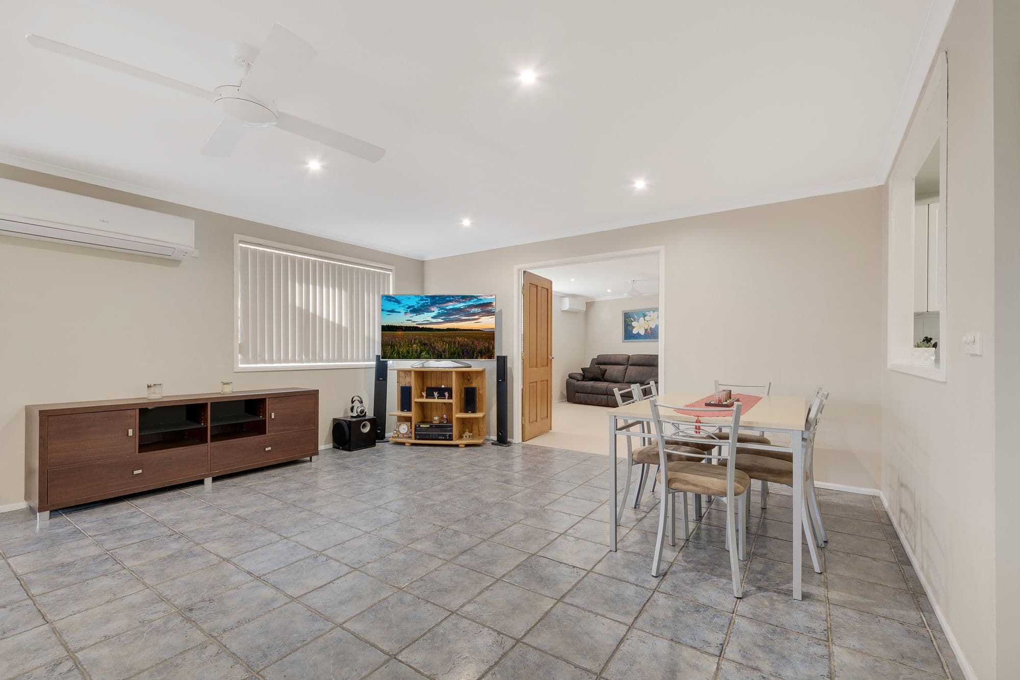 10 Rushes Place, Minto - Thumbnail 5