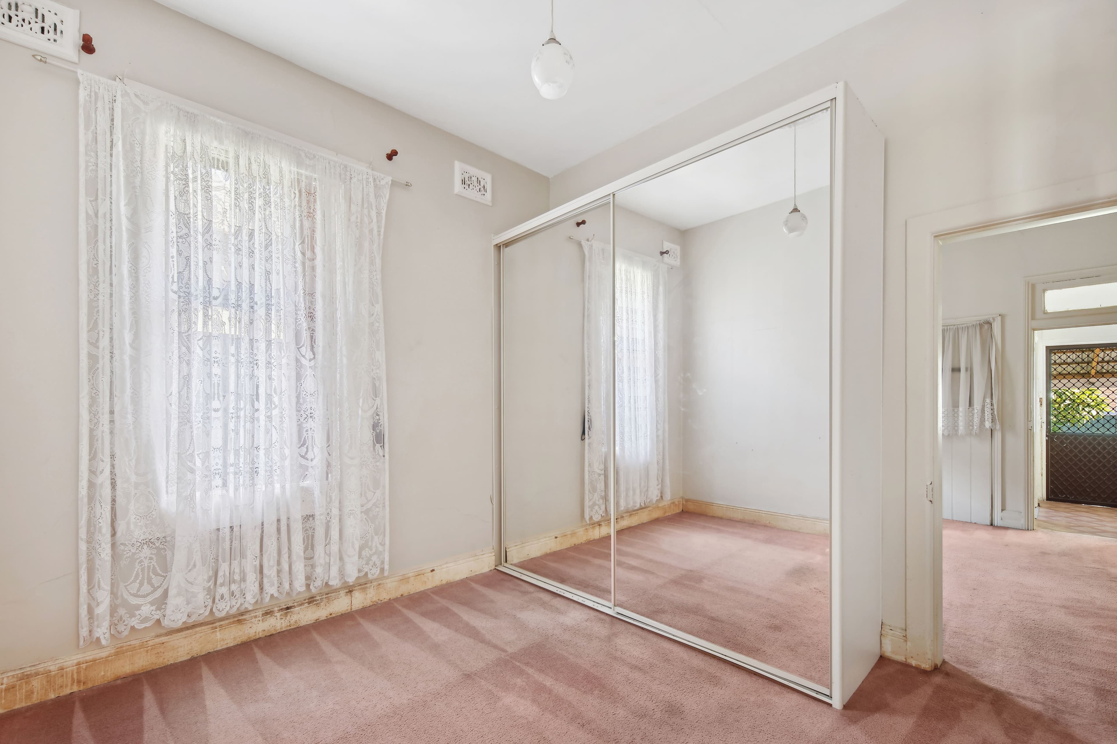 32 Ewart Street, Marrickville NSW 2204, Marrickville - Thumbnail 2