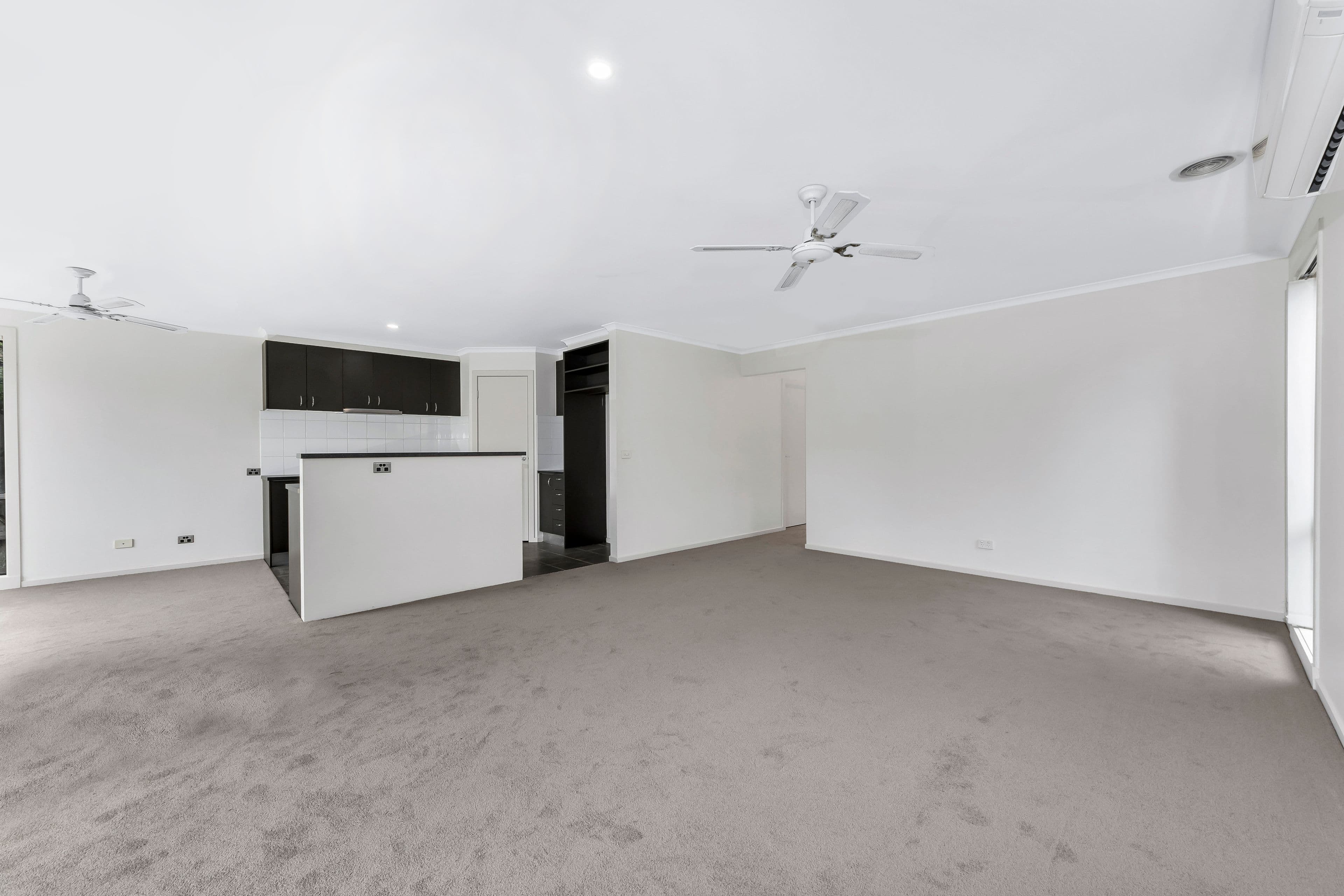 258 The Lakes Boulevard, South Morang VIC 3752, South Morang - Thumbnail 5