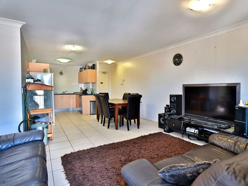 16 Pretoria Street, Zillmere QLD 4034, Zillmere - Thumbnail 4