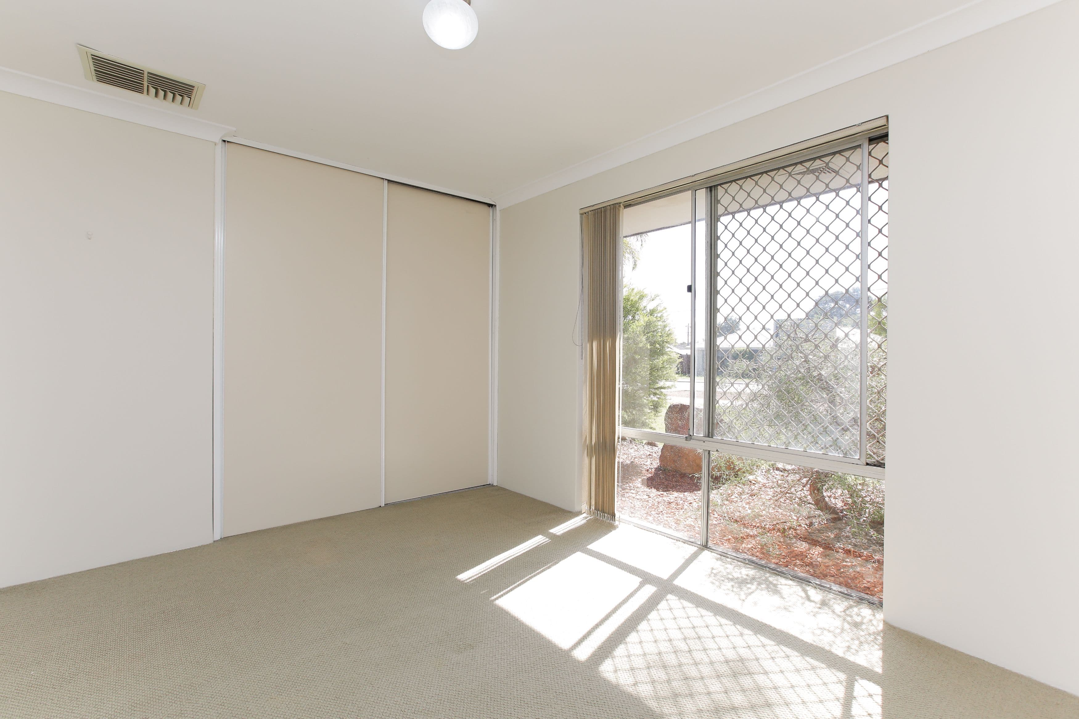 24 Balfour Street, Huntingdale WA 6110, Huntingdale - Thumbnail 7