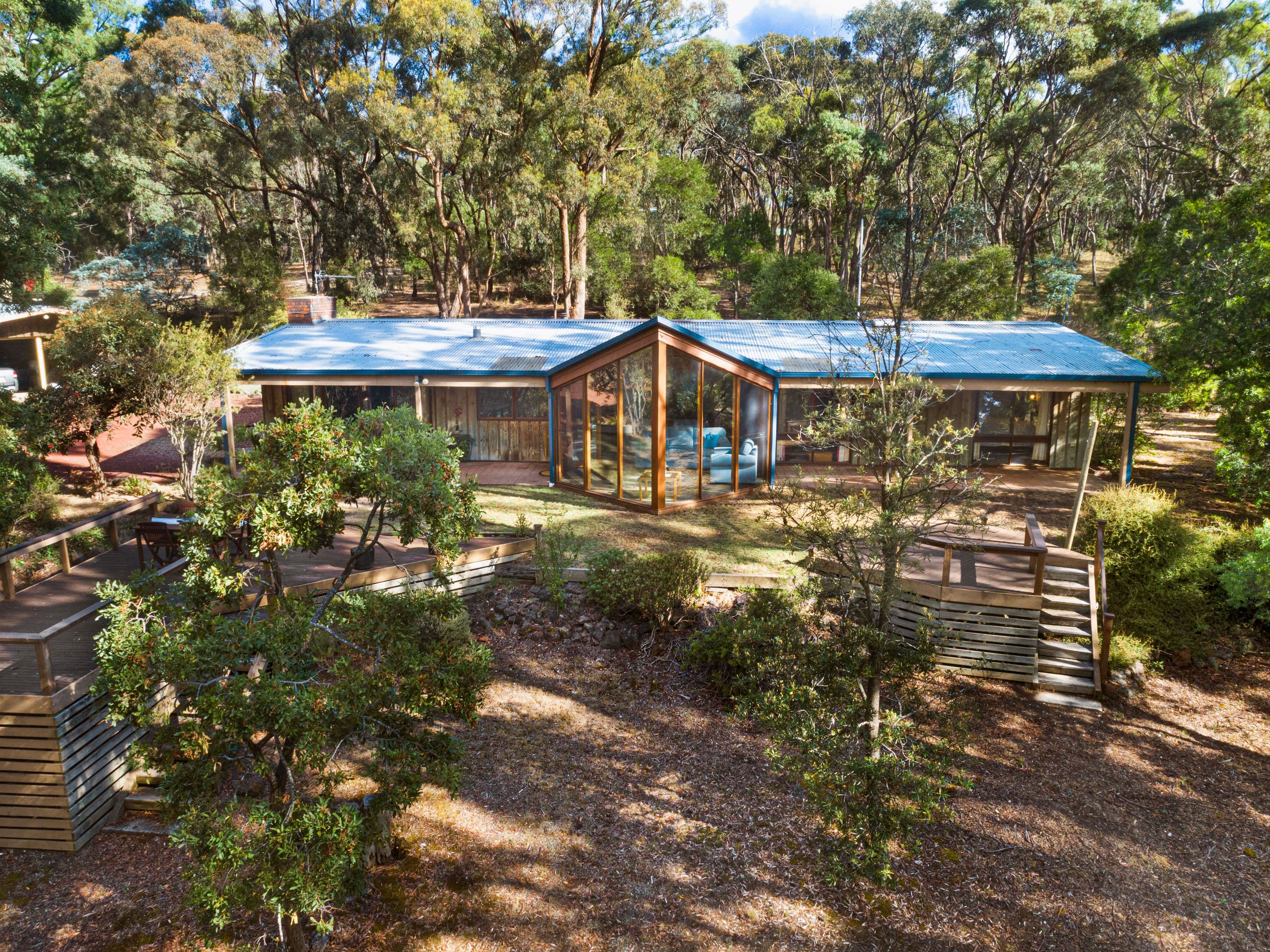 10 Mendhams Dam Road, Creswick VIC 3363, Creswick - Image 1