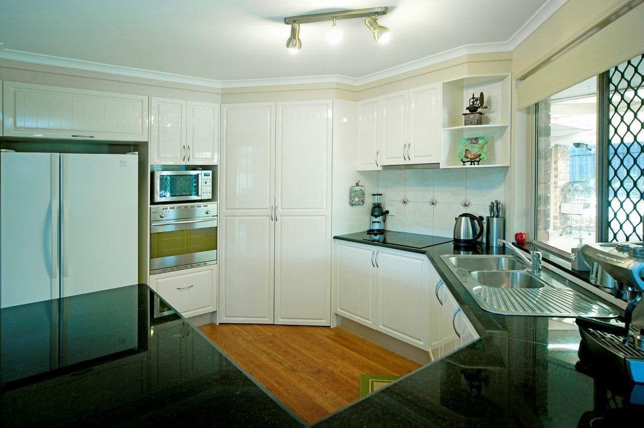 5 Brewer Court, PARKWOOD QLD 4214, Parkwood - Thumbnail 3