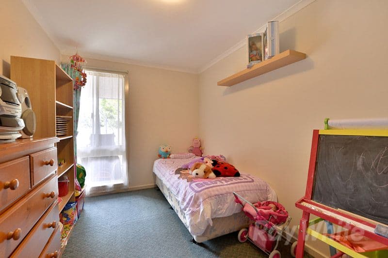 9 Veronica Street, FERNTREE GULLY VIC 3156, Ferntree Gully - Thumbnail 4