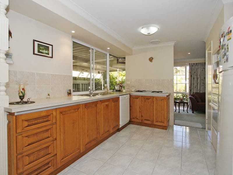 1 Serene Close, BALLAJURA WA 6066, Ballajura - Thumbnail 2