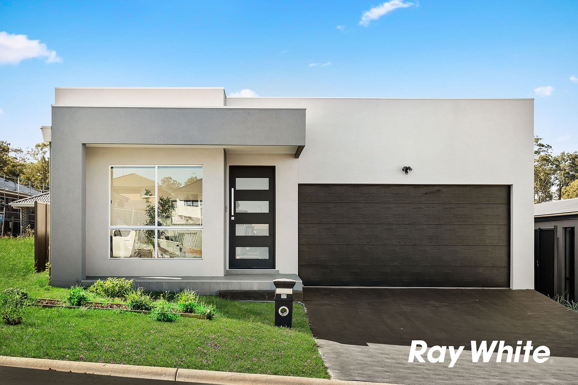 17 Cinch Street, Box Hill - Thumbnail 2