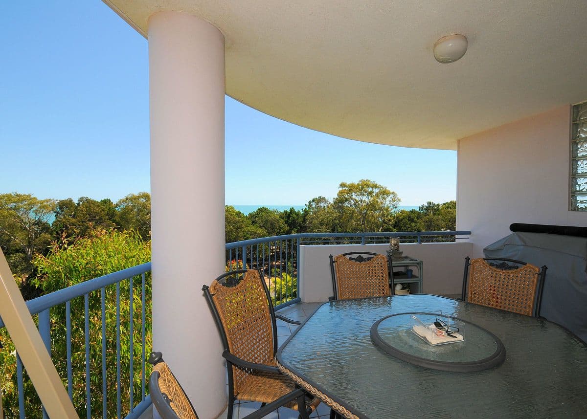 386 Charlton Esplanade, TORQUAY QLD 4655, Torquay - Thumbnail 2