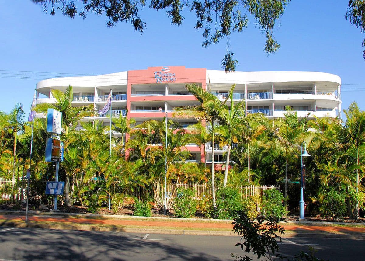 386 Charlton Esplanade, TORQUAY QLD 4655, Torquay - Thumbnail 3