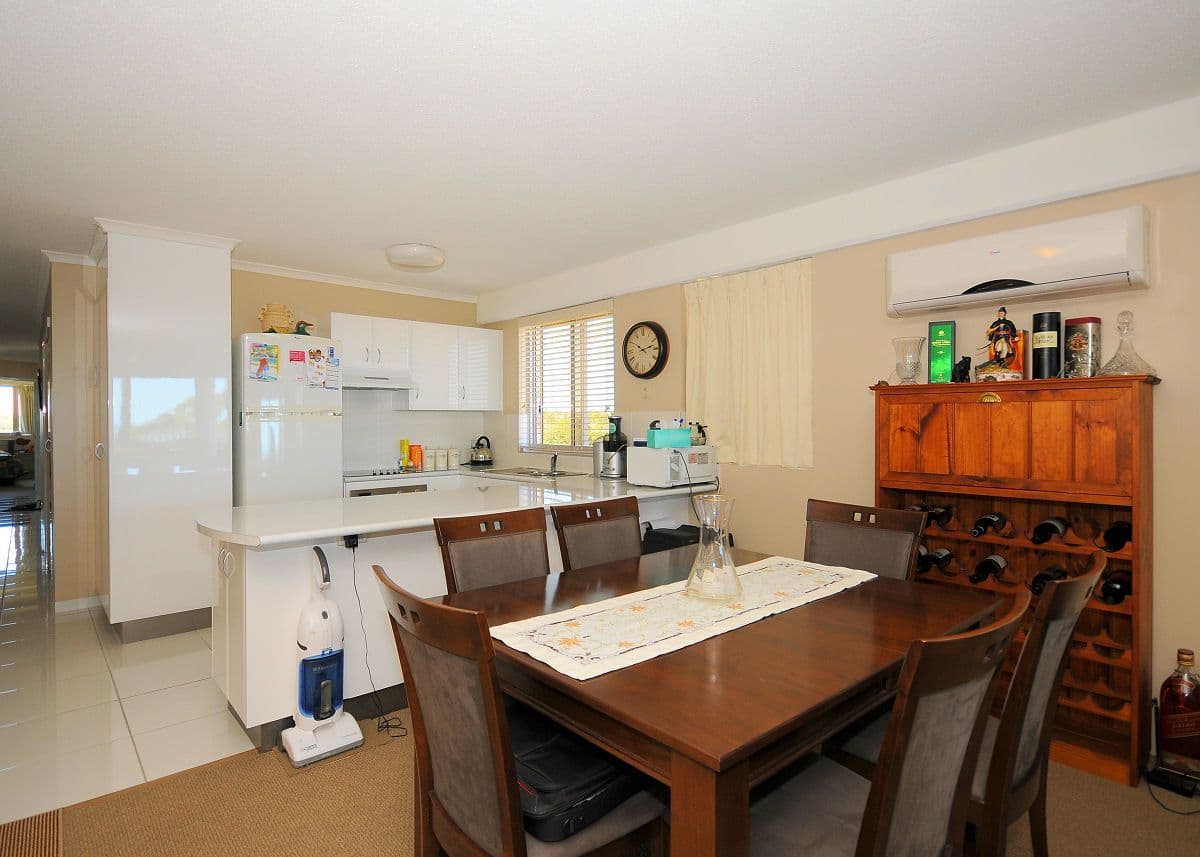 386 Charlton Esplanade, TORQUAY QLD 4655, Torquay - Thumbnail 6