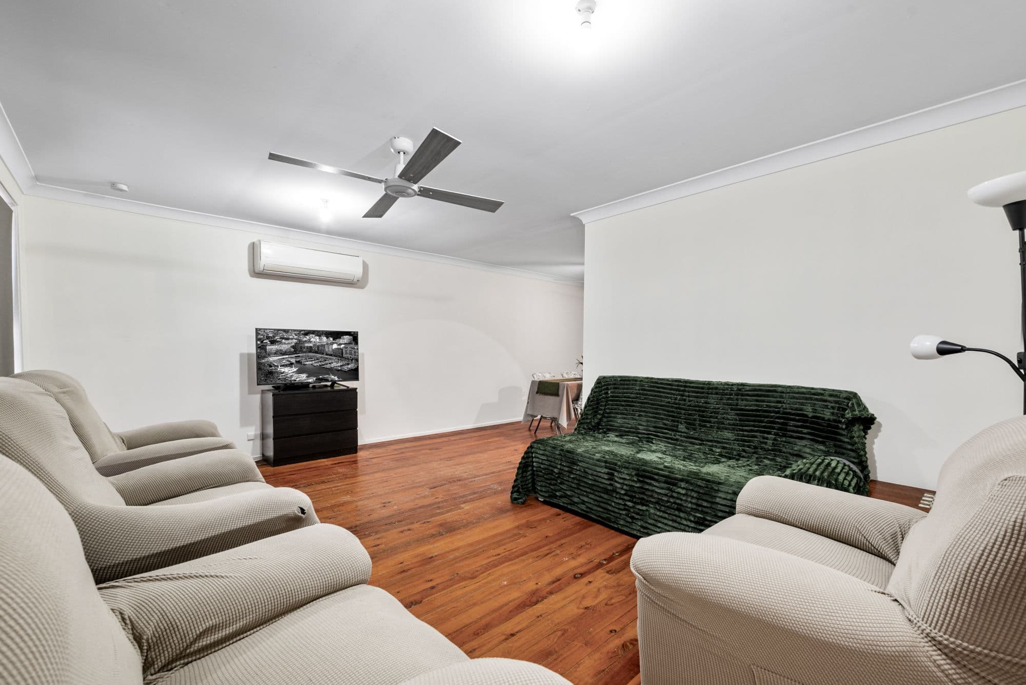 20 Euphrates Place, Kearns NSW 2558, Kearns - Thumbnail 2