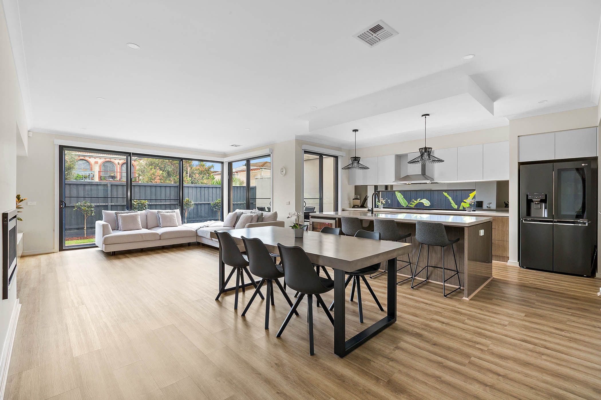 1B Roseberry Avenue, Chelsea VIC 3196, Chelsea - Thumbnail 2