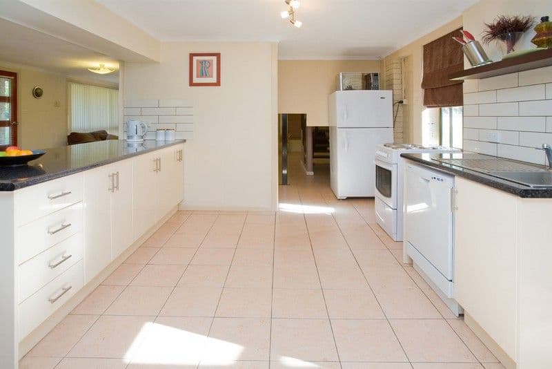32 Melinda Street, CAMIRA QLD 4300, Camira - Thumbnail 5
