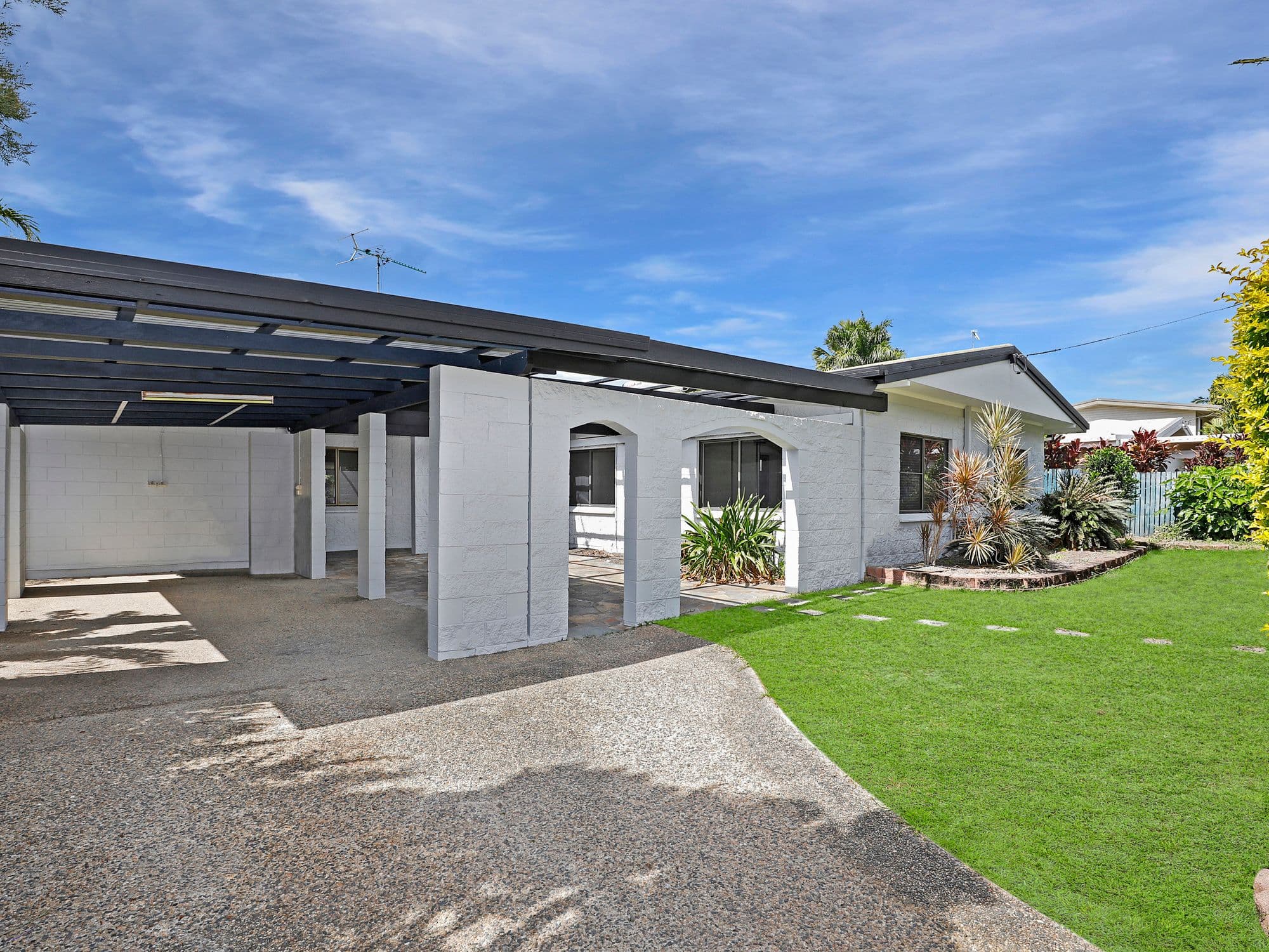 20 Thais Street, Palm Cove QLD 4879, Palm Cove - Image 1