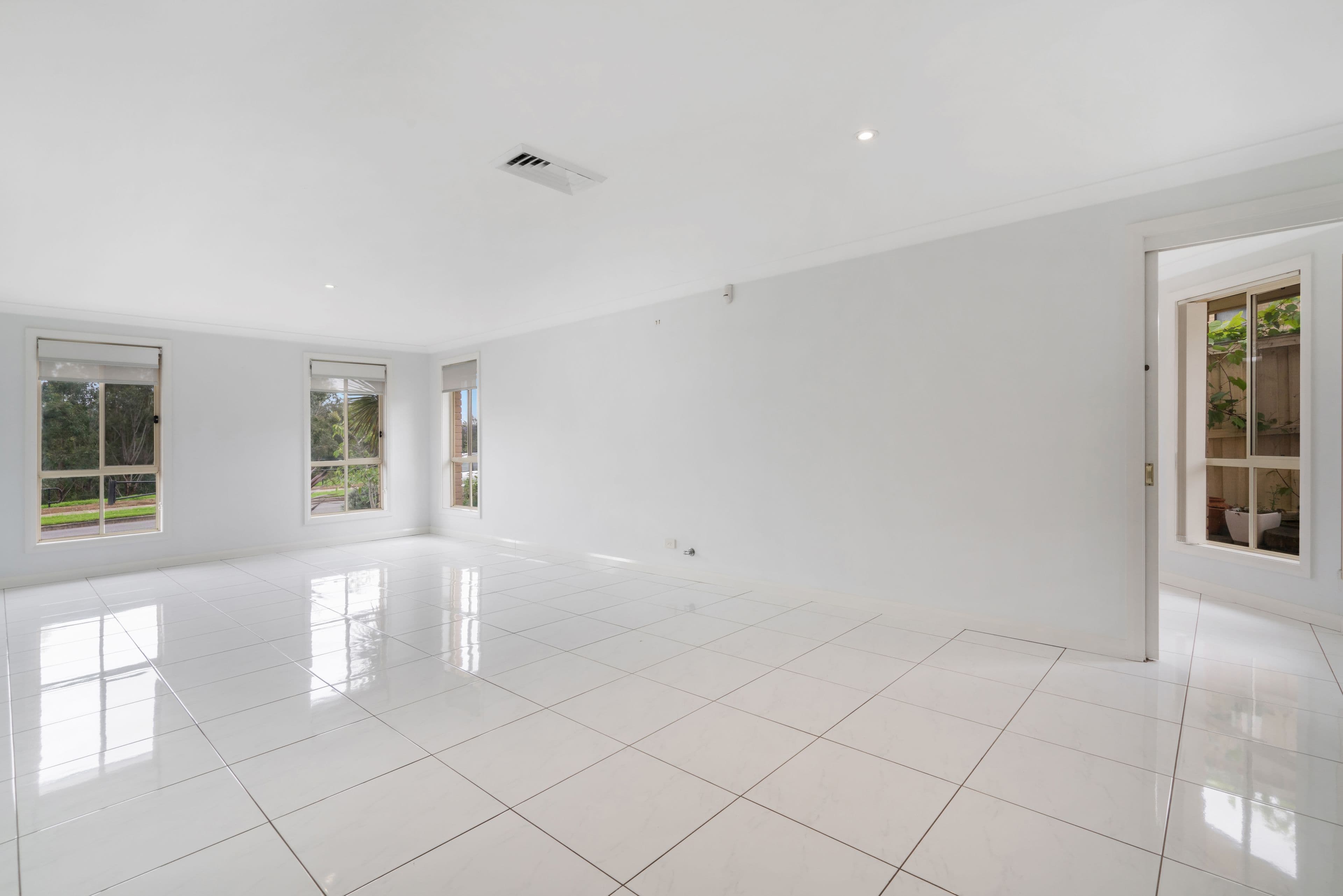 16 Prout Street, West Hoxton NSW 2171, West Hoxton - Thumbnail 3