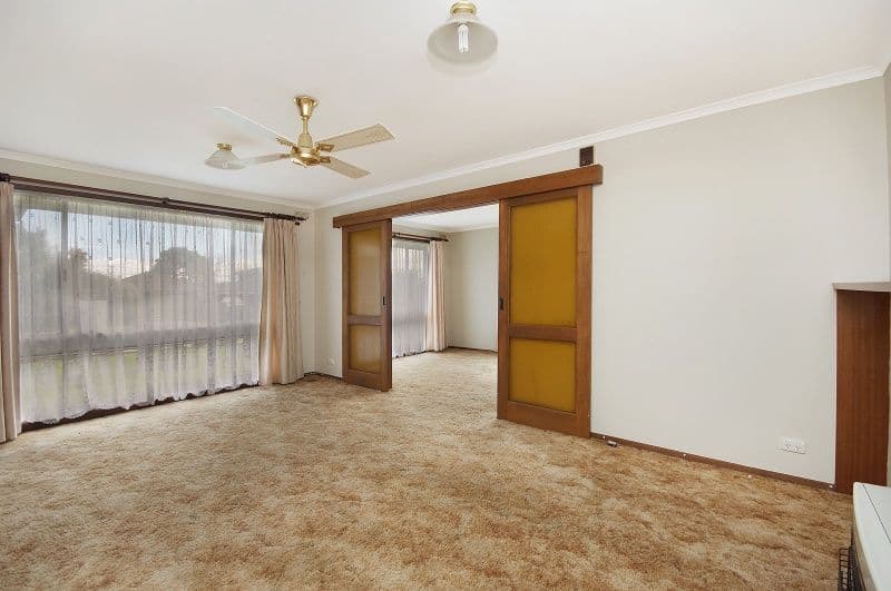 4 Nayler Crescent, WARRNAMBOOL VIC 3280, Warrnambool - Thumbnail 2