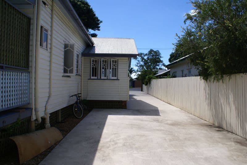 132 King Arthur Terrace, TENNYSON QLD 4105, Tennyson - Thumbnail 3