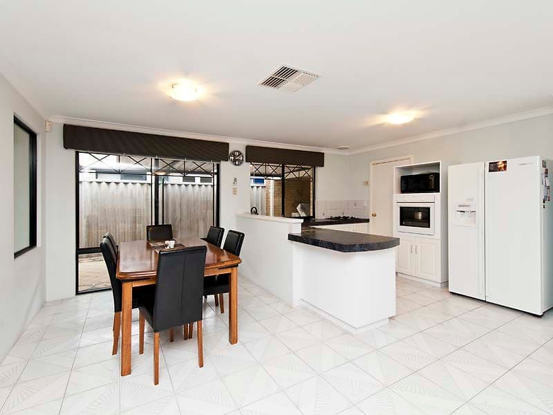 12 Conigrave Place, CANNING VALE WA 6155, Canning Vale - Thumbnail 5