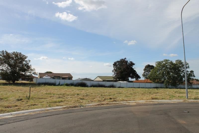 4 Isaac Court, DUBBO NSW 2830, Dubbo - Image 1