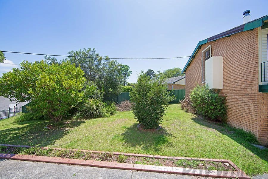 25 Lauren Avenue, Lake Munmorah - Thumbnail 2