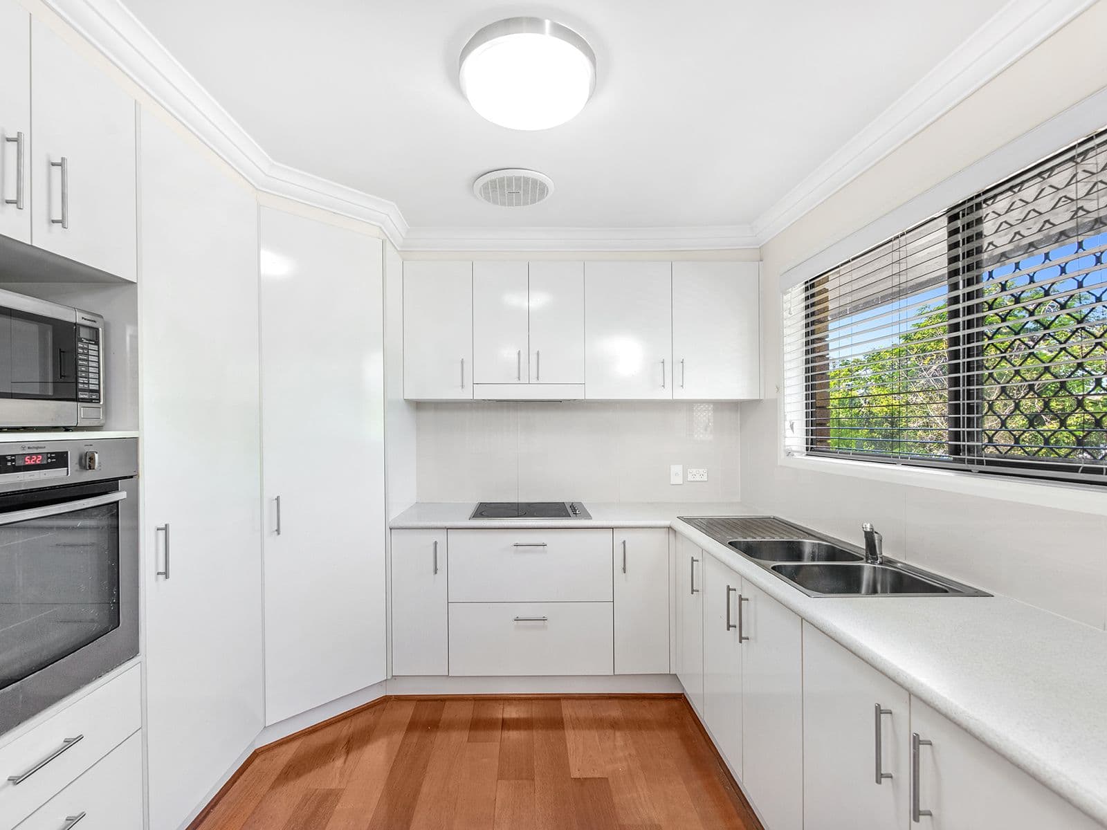 172 Brisbane Terrace, Goodna QLD 4300, Goodna - Thumbnail 2