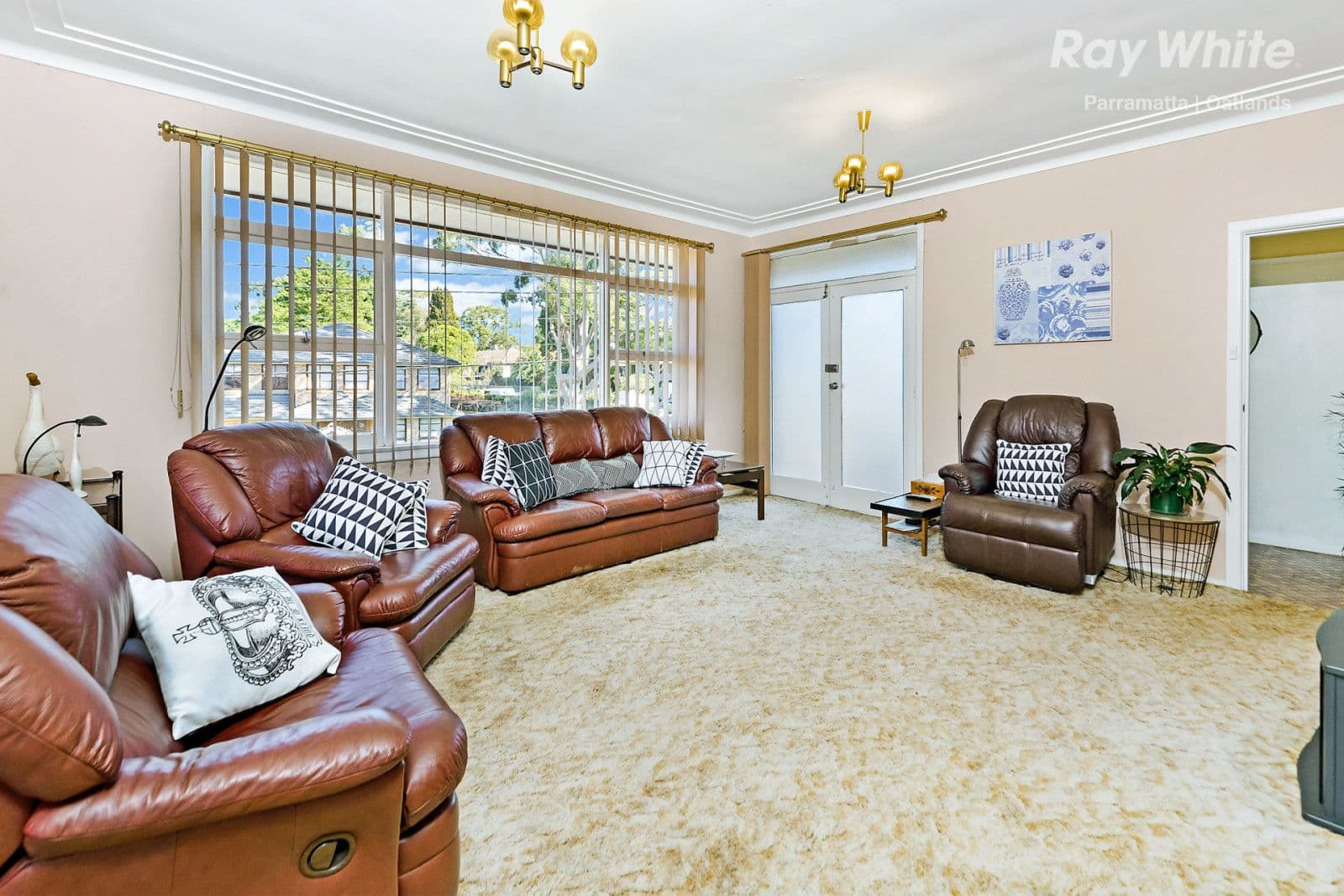 64 Bettington Road, Oatlands - Thumbnail 2