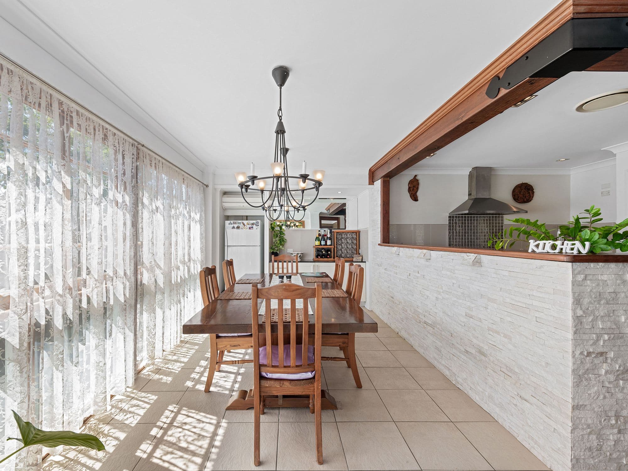 17 Rathlyn Avenue, Corinda QLD 4075, Corinda - Thumbnail 4