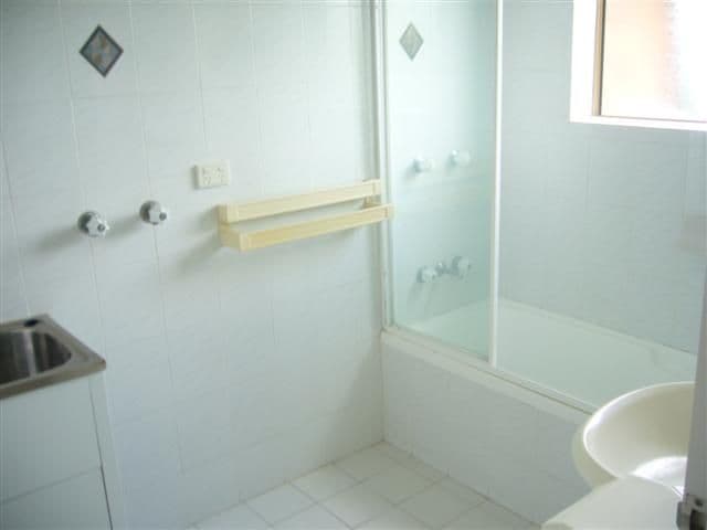 12 McLay Street, COORPAROO QLD 4151, Coorparoo - Thumbnail 2