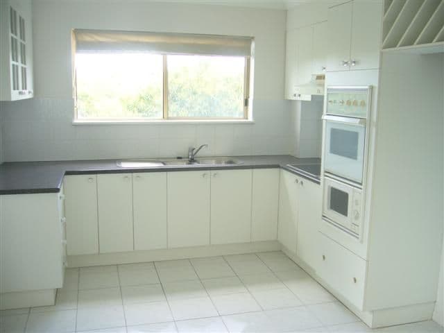 12 McLay Street, COORPAROO QLD 4151, Coorparoo - Thumbnail 3