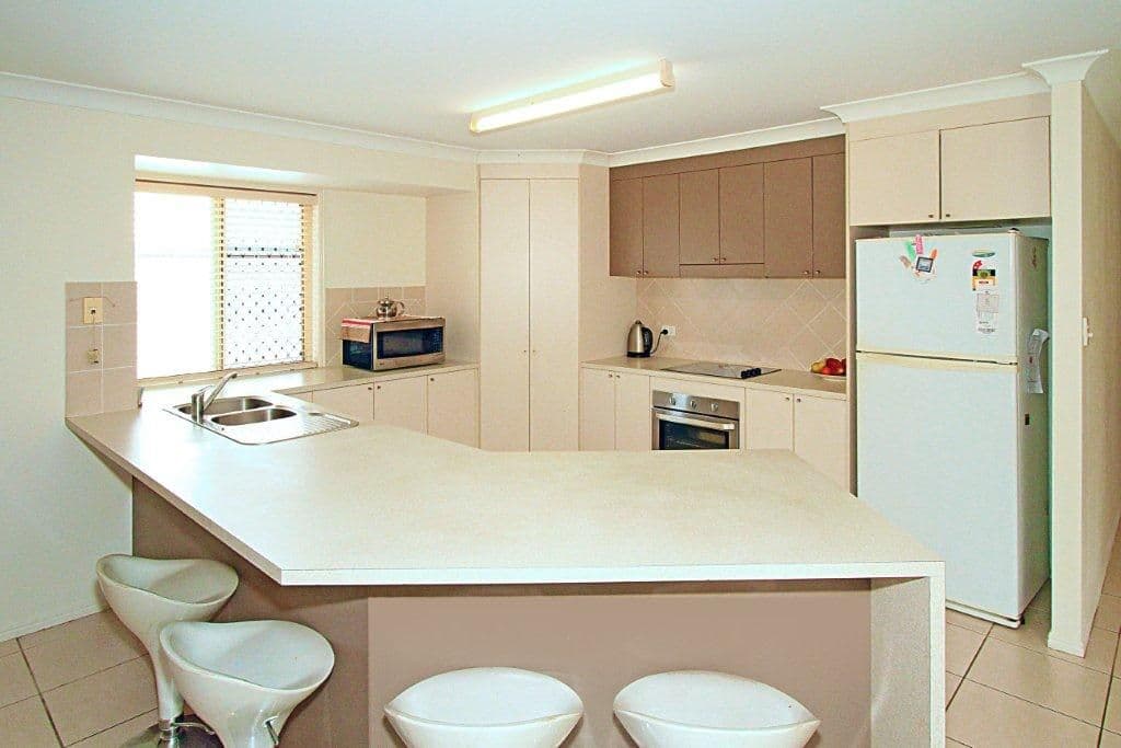 22 Cypress Avenue, NORMAN GARDENS QLD 4701, Norman Gardens - Thumbnail 3
