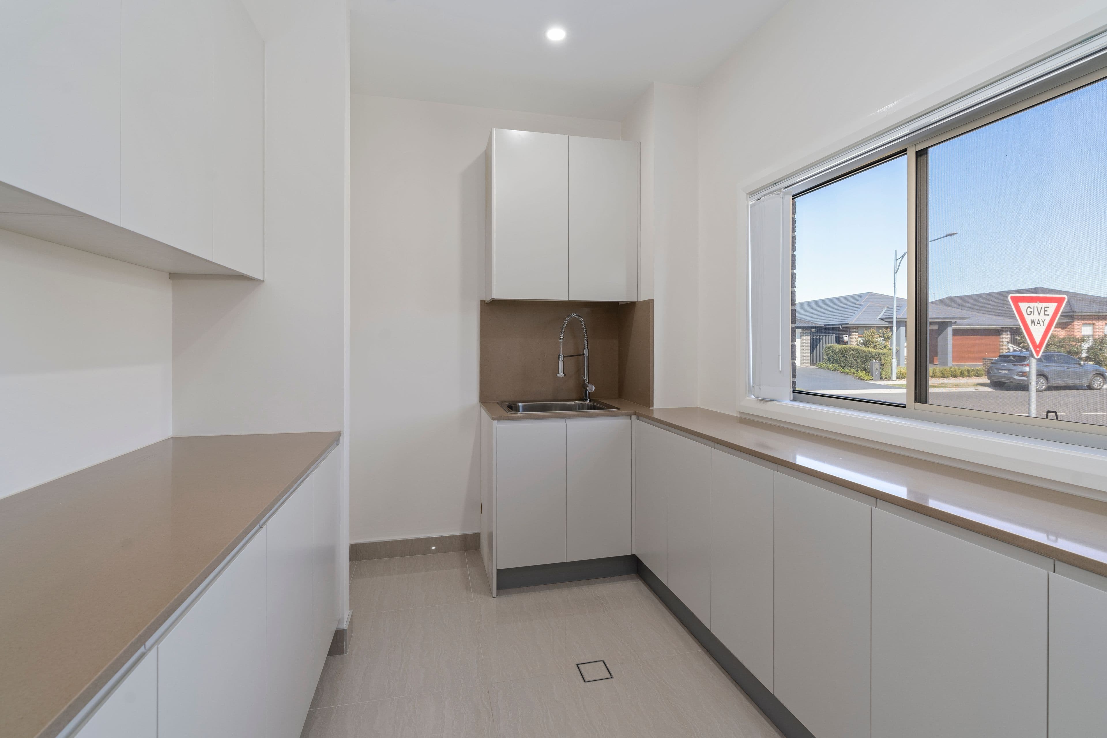 6 Runyon Street, Spring Farm NSW 2570, Spring Farm - Thumbnail 5