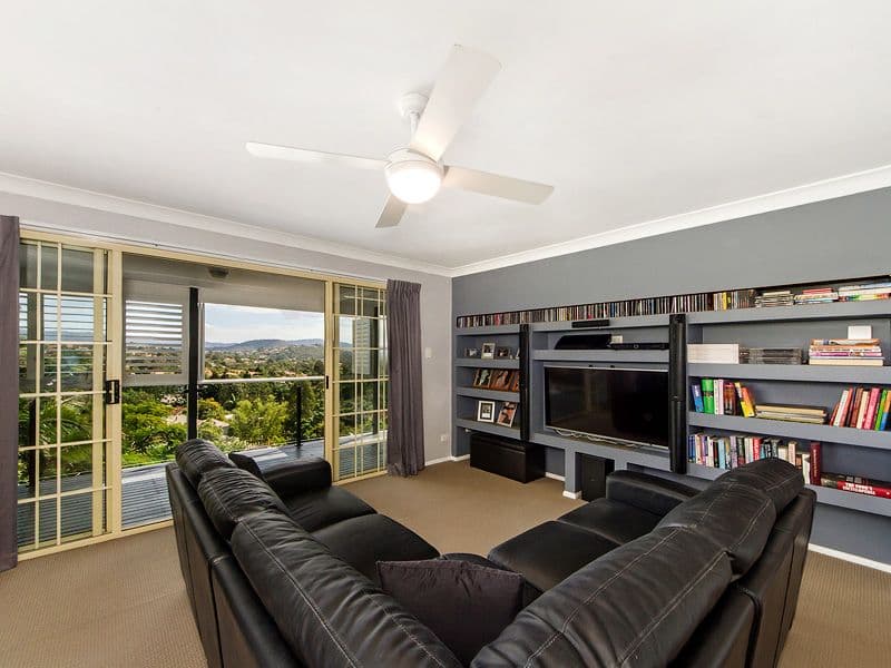 13 Tuvalu Street, Pacific Pines QLD 4211, Pacific Pines - Thumbnail 6