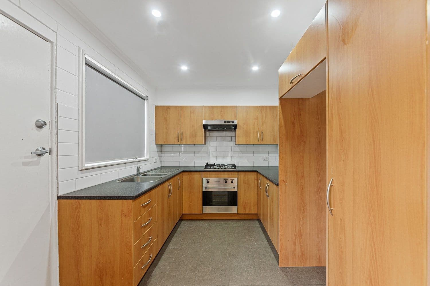 30 Dickenson Street, Altona Meadows - Thumbnail 3