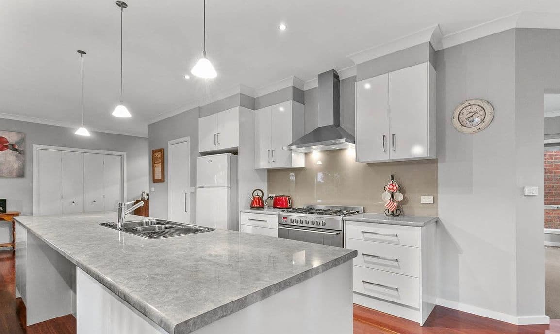 15 Freshfield Avenue, Mooroolbark VIC 3138, Mooroolbark - Thumbnail 4