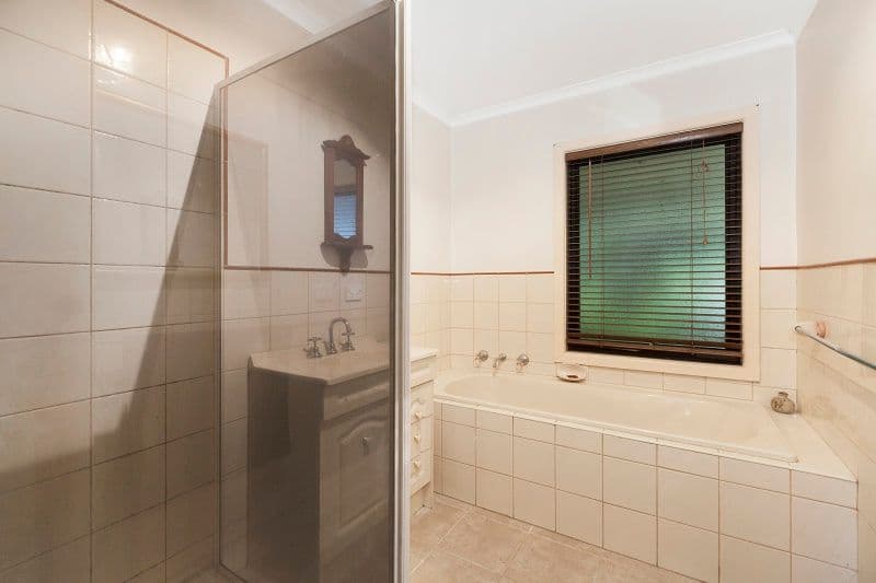 1 Laffan Close, Wallan VIC 3756, Wallan - Thumbnail 5