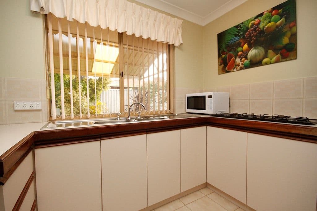 75a Chersterton Road, BASSENDEAN WA 6054, Bassendean - Thumbnail 8