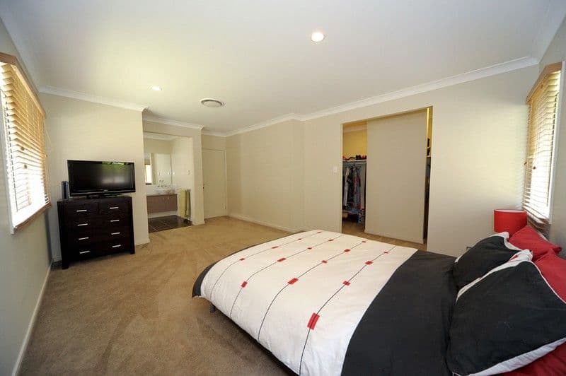 17 Patricia Drive, THE GAP QLD 4061, The Gap - Thumbnail 6