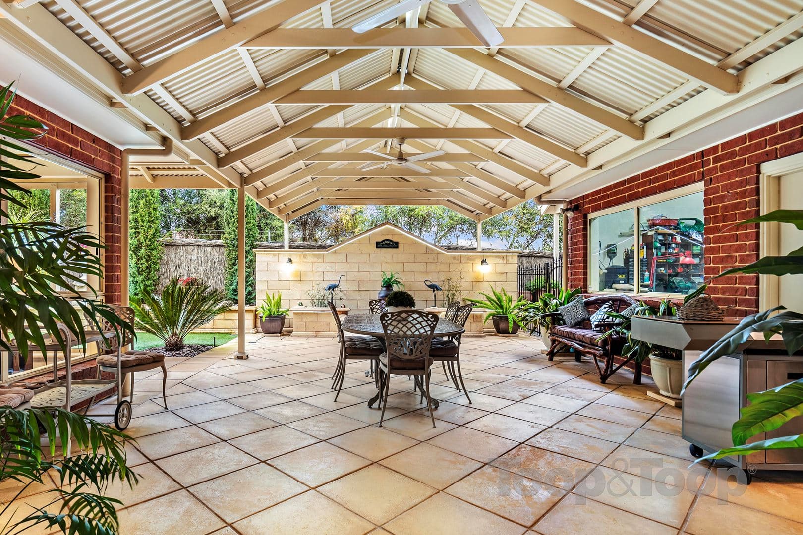 21 Willowood Drive, Golden Grove SA 5125, Golden Grove - Thumbnail 2