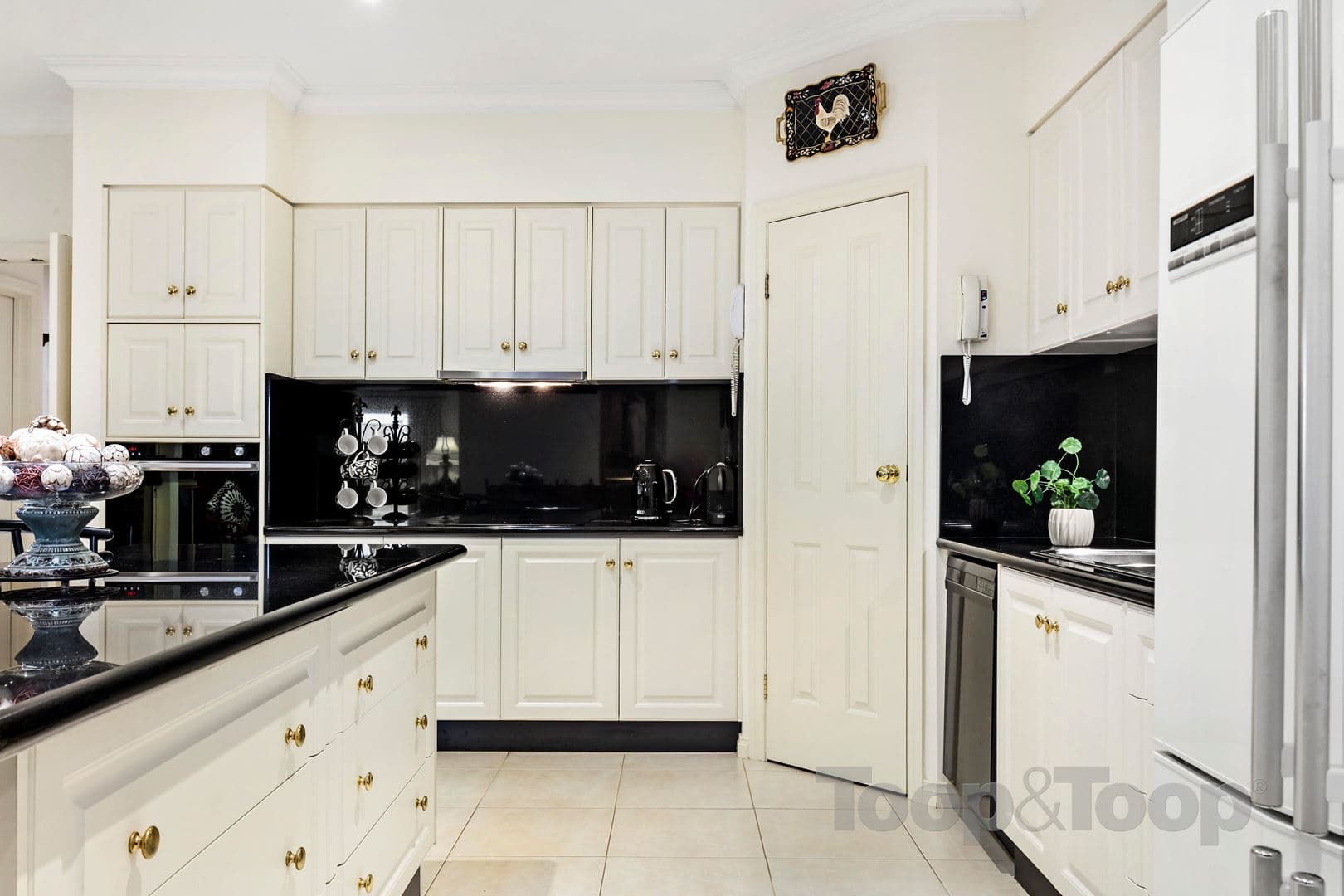 21 Willowood Drive, Golden Grove SA 5125, Golden Grove - Thumbnail 3