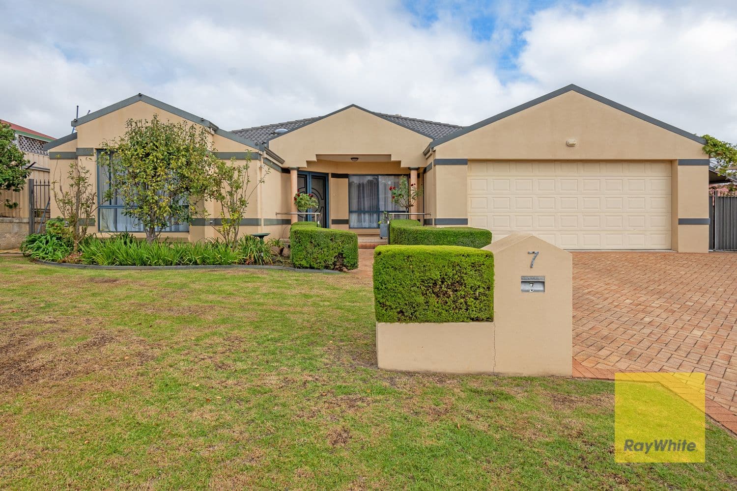 7 Hall Rise, Yakamia WA 6330, Yakamia - Image 1