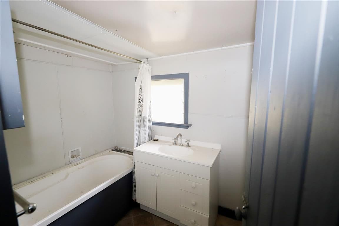 87 Simpson Street, Tumut - Thumbnail 6