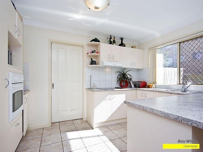 17 Wallace Street, CHERMSIDE QLD 4032, Chermside - Thumbnail 3