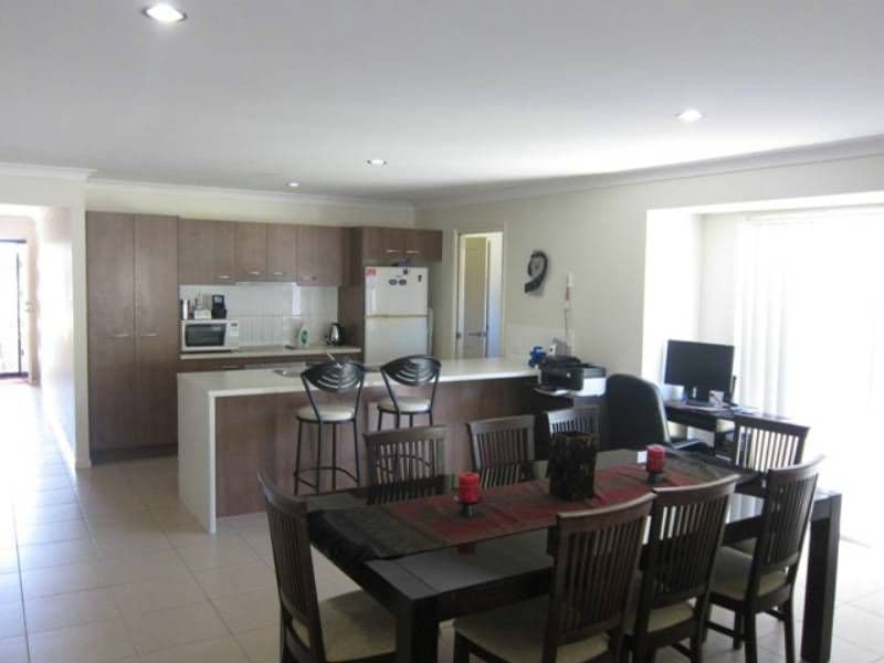 6 McIllmurray Court, REDBANK PLAINS QLD 4301, Redbank Plains - Thumbnail 2