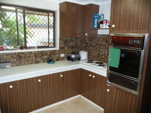 6  Bow Court, DARLING HEIGHTS QLD 4350, Darling Heights - Thumbnail 3