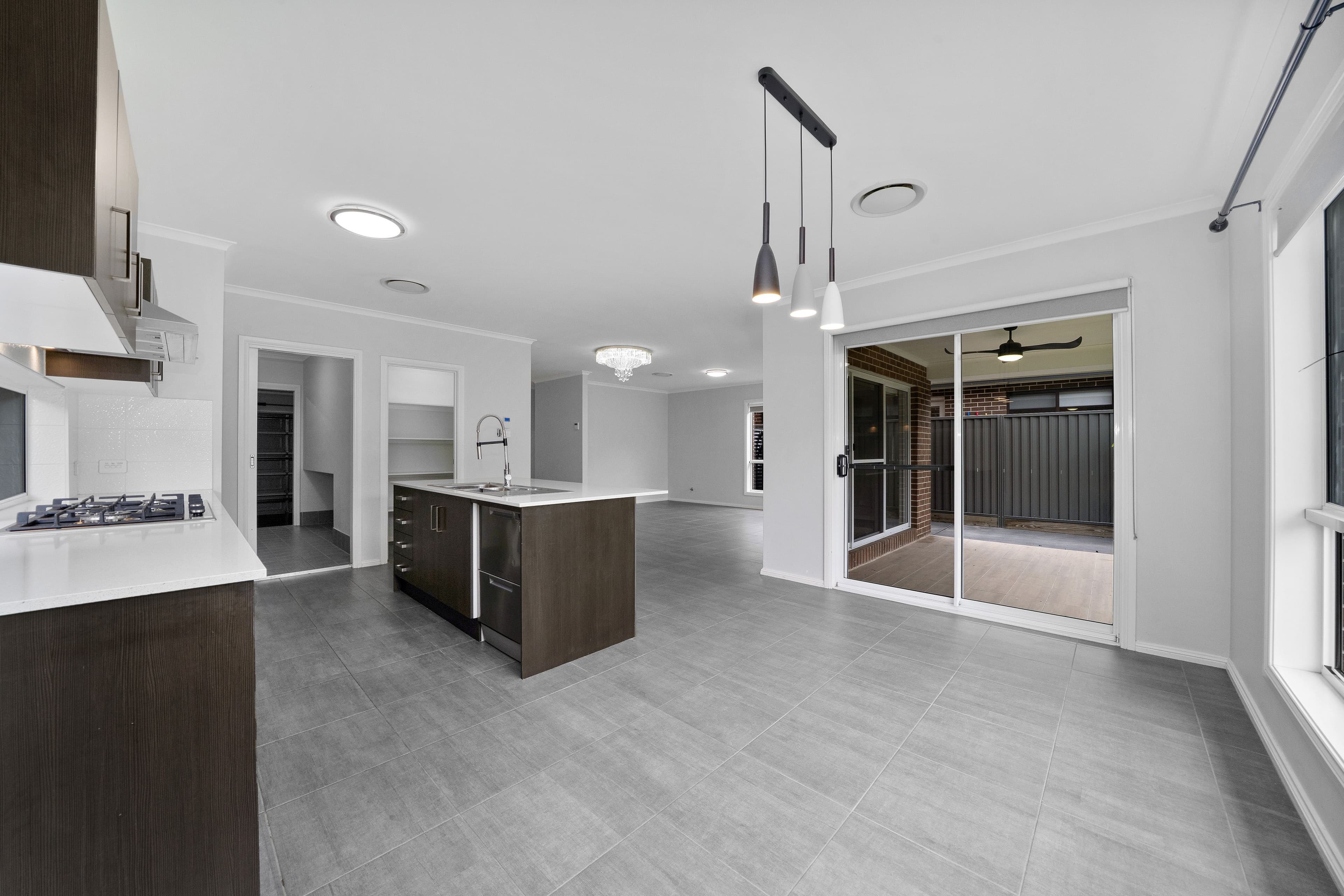 9 Qualmann Street, JORDAN SPRINGS NSW 2747, Jordan Springs - Thumbnail 4