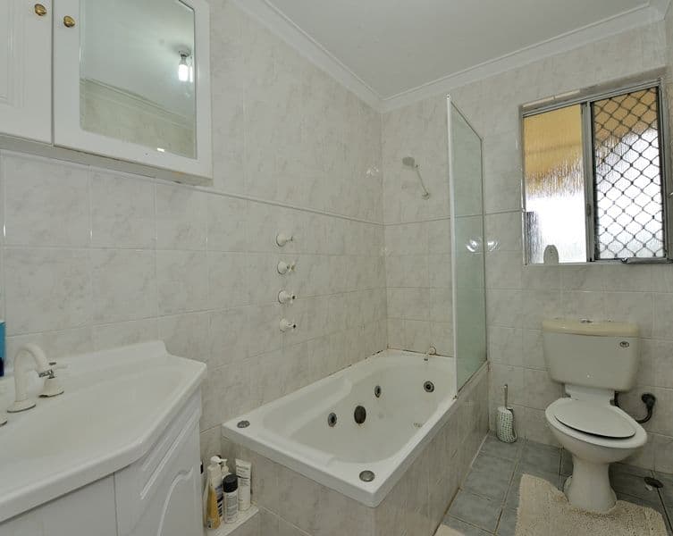 18 Adina Way, ROCKINGHAM WA 6168, Rockingham - Thumbnail 5